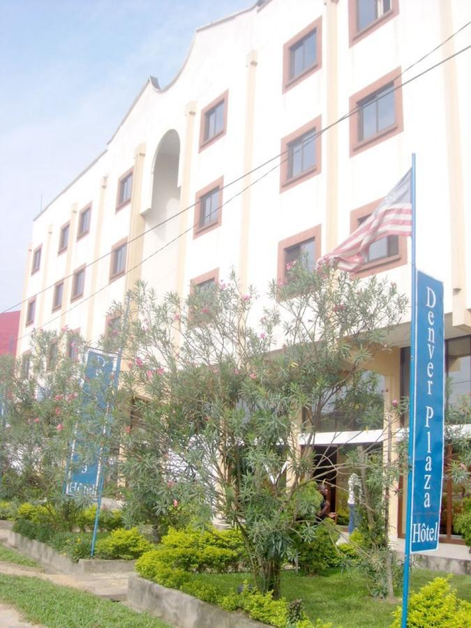 Denver Plaza Hotel دوالا المظهر الخارجي الصورة